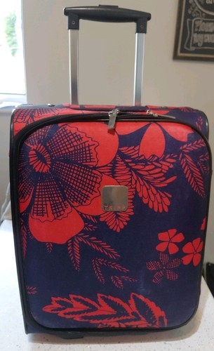 Tripp blue red floral cabin - blue,